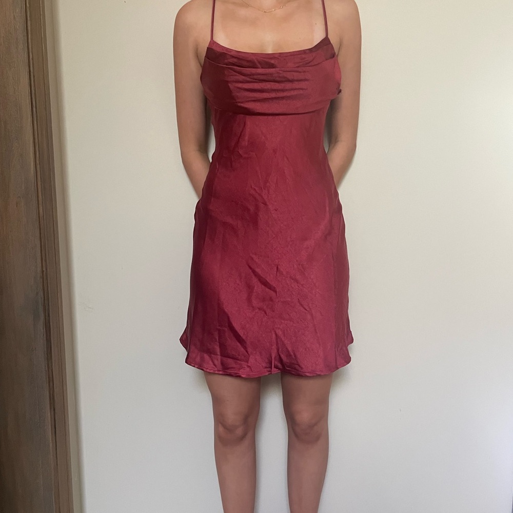 NWT Hello Molly dress size 4 spaghetti straps short wine color satin